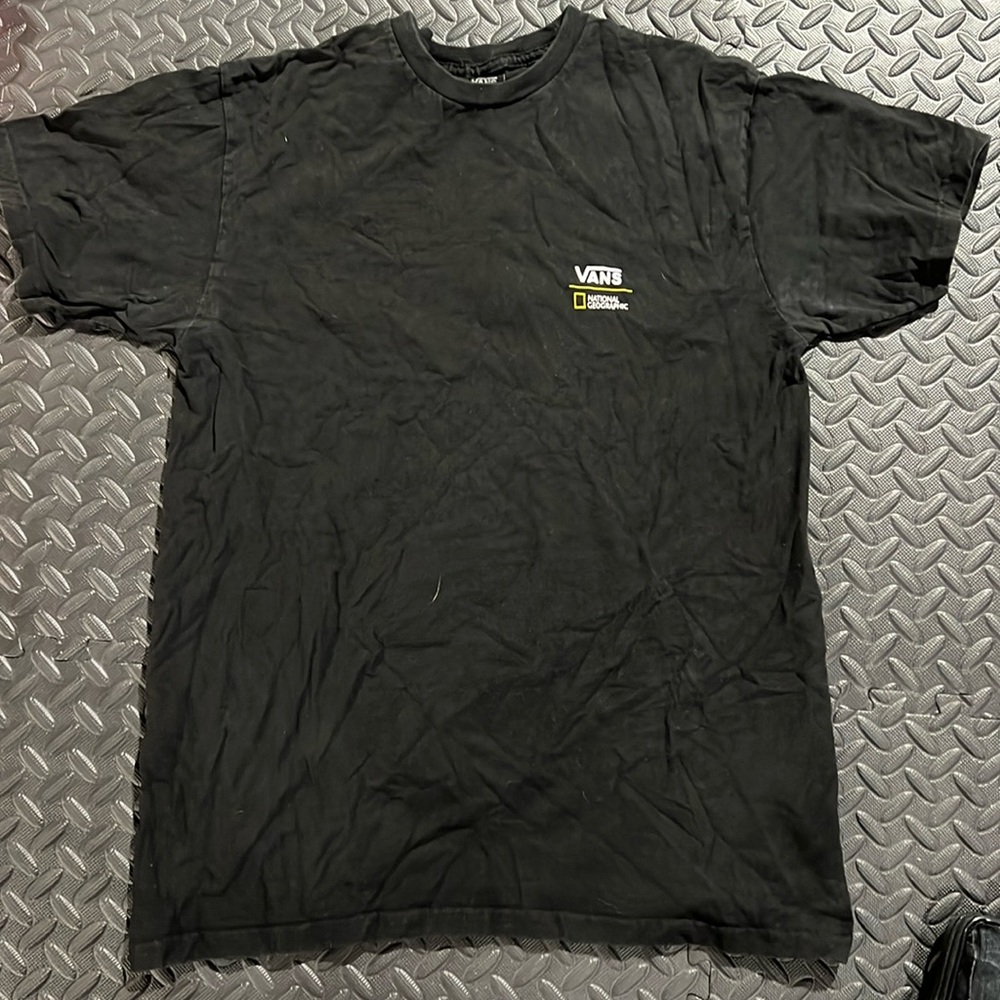 Vans | National Geographic t shirt size M